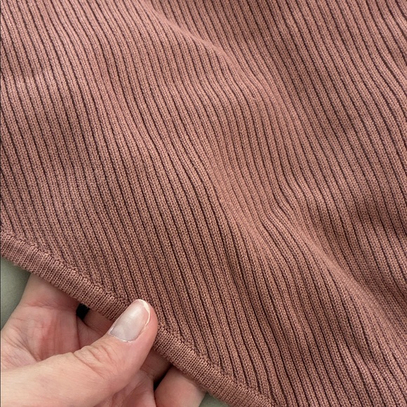Abercrombie & Fitch Mauve Ribbed Bodysuit - Picture 4 of 8